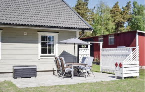 Two-Bedroom Apartment in Katthammarsvik